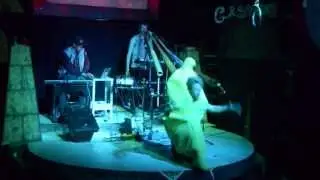 Gorangutang Live Didgeridoo & Moltron Banana - TraZae's 