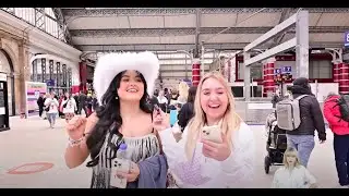 ASKING CRAZY TAYLOR SWIFT FANS TO GUESS THE LYRIC🤩