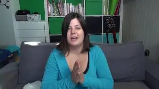 Who am I | Mummy in the garden | Mami na vrtu