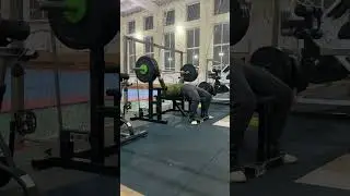 Жим лежа с паузами .