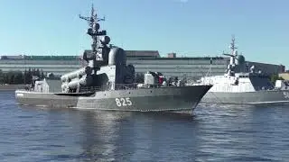 Подготовка к параду в День ВМФ
