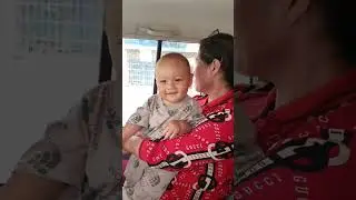 Happy in the car-baby  #funny #baby #funnyshorts #happy #love #reels #funnyvideo #happiness #eating