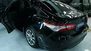 Toyota Camry целиком в окрас с последующим бронированием толстой, полиуретановой плёнкой 240 XPEL