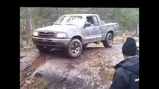 Mazda B2500 BMK 2012-11-17