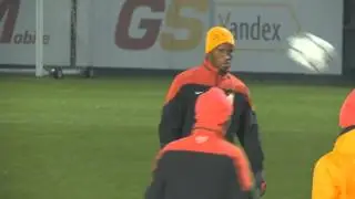 Mourinho wants Drogba return   Football Video NOV 25