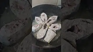 ЖАРЕНАЯ РЫБА В ЗАЛИВКЕ!