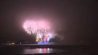 Новогодний салют над Петропавловкой 2015