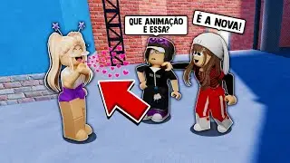 I used the new animation in Murder Mystery 2! [Roblox]