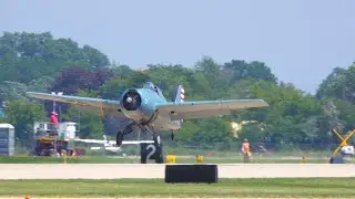 Grumman F4F Wildcat and Curtiss P-40 Warhawk Landing at Oshkosh for EAA AirVenture 2021! [4K Video]