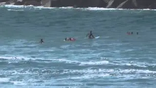 Salvados por surfistas en la playa de La Zurriola