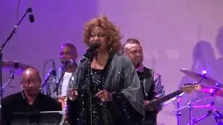 Lynda Laurence (formerly of THE SUPREMES) live at the "Friends Fest" in Torrance, CA. 9-30-23