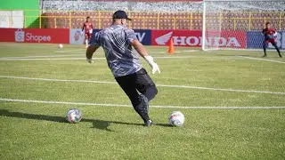 Goalkeepers training