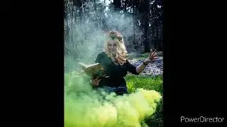 Книга в кадрі