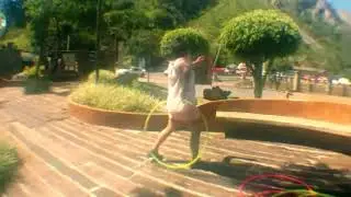 Abril hoops