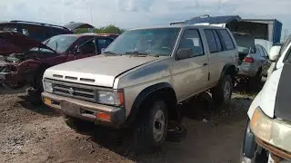 1994 Nissan Pathfinder in the Junkyard