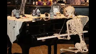 Too ghoul for school!