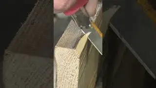 Как канцелярский нож сточить деревянную доску ?)