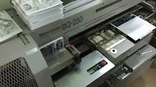 Đóng quyển keo gáy tạp chí - inthanhdat.com
