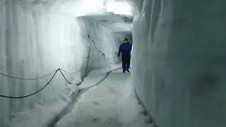 Ledyno urvas Islandijoje..