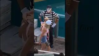 Tom the Mime Puts You in the Spotlight 🤩😂