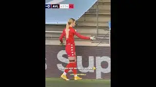 Woman's Vs Men's Goalkeepers Getting The Ball🤫🥶 
