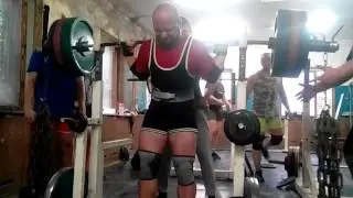 Глазырин Николай - присед с цепями 237,5 (с цепями 289,5)