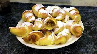 Рогалики с вареной сгущёнкой / Круассаны