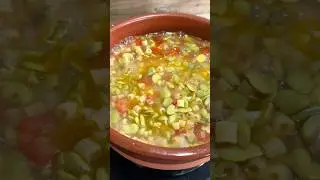 Pasta e fave in brodo buonissima #shorts