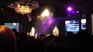 [FANCAM] LEESSANG - You're The Answer To A Guy Like Me @ Singapore Showcase 131130