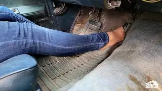 Vivian Can't Get Her Car Started After Finding Dirt On Employee // Pedal Pumping Cranking 