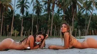 Sarah Kohan Nude & Sexy