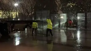 BREAKING: Riot Fences up at White House.