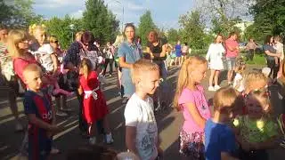 Детский праздник пос. Волжский  Выступление Ю.Хлюбцева