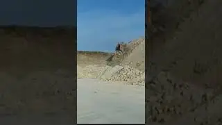 Идём правее на солнце, вдоль рядов кукурузы