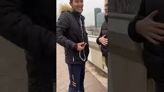 УЗБЕК назвал девушку старая