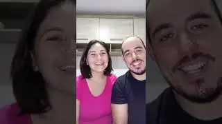 Casal em casa na pandemia
