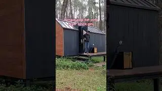 Emang seger banget sih suasana pagi disini