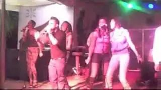 Vahe singing Bruno Mars' Grenade