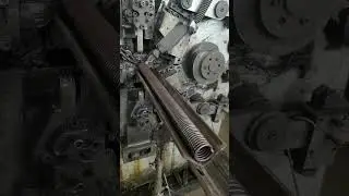 Make in China The process of making the tension spring of the garage door 