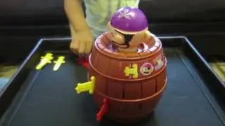 Babrit Super Pop Up Lucky Game Pirate Board Game for Kids Toys