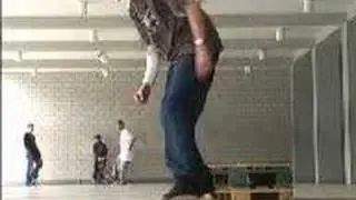 Adri - Pop Shove it Nose Grind Revert