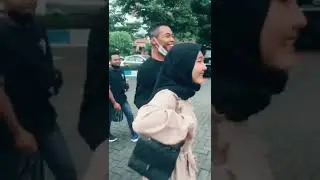 Ketemu mantan jalan sama pacar barunya 