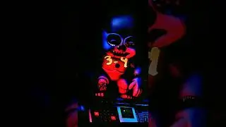 Bidybab (FNaF 5) vs Withered Chica (FNaF 2) 