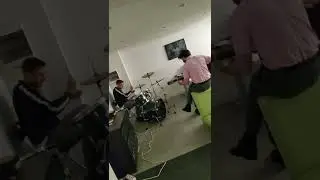 Smoke one the water без барабанных палочек