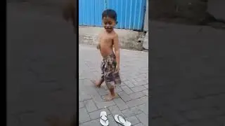 Anak gaul.telanjang dada