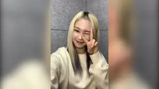 EVERGLOW Mia's Dynamic Life Stories