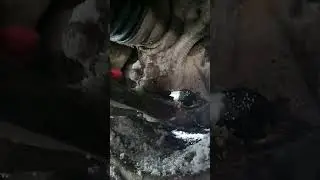 Hyundai salaries шум с правой стороны )))