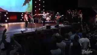 Angels & Spontaneous - Brian & Jenn Johnson; Leah Valenzuela - Bethel Music Worship