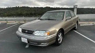 1998 Toyota AvalonXLS Sedan - Gold