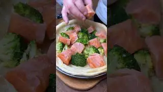 Quiche with broccoli and red fish 😋😋😋